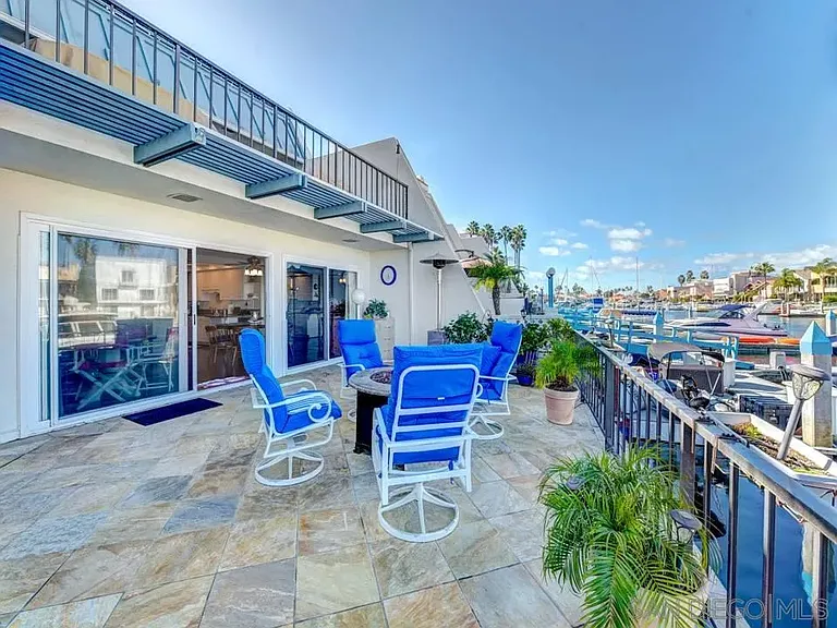45 Antigua Ct — Photo 23