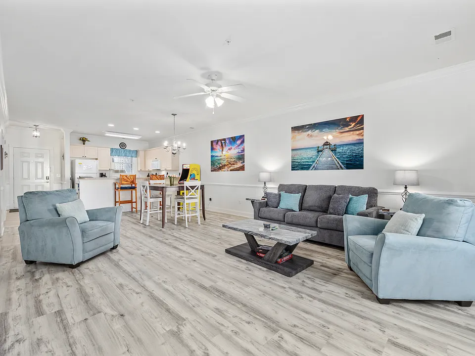 4821 Luster Leaf Cir #302