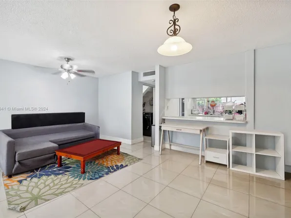 13805 SW 84th St #603, Miami, FL 33183