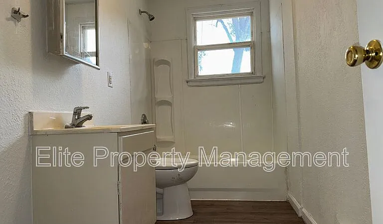 200 W Arroyo Ave #B — Photo 14