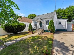 127 Gladstone St, Cranston, RI 02920