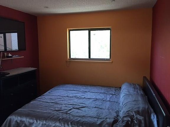 3rd image of 6400 Edgemere Blvd APT 42