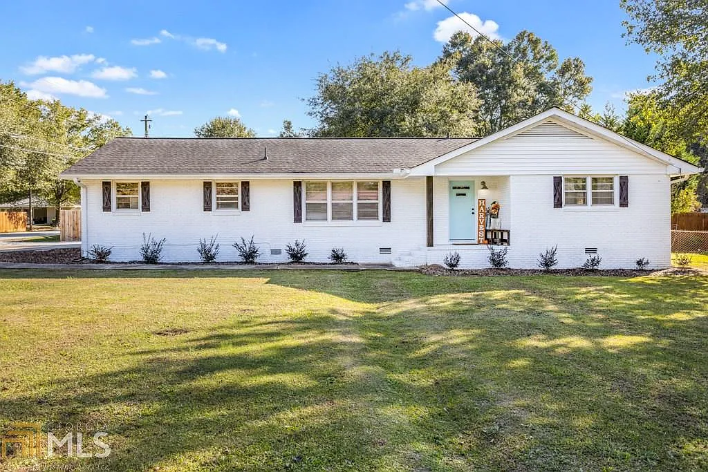 277 Nancy St photo 1