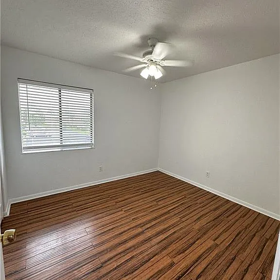 4629 Bayshore Dr #J7 — Photo 7
