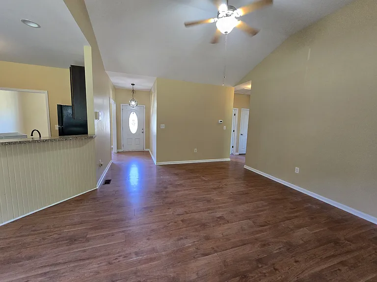 1421 Tawny View Ln — Photo 23