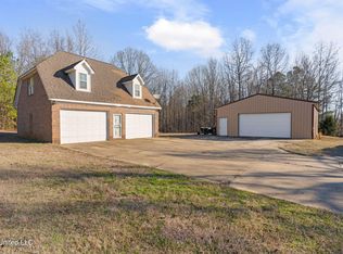 5866 Marianna Rd, Holly Springs, MS 38635