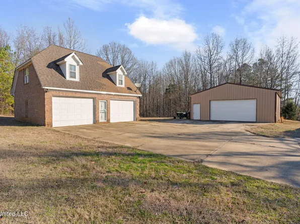 5866 Marianna Rd, Holly Springs, MS 38635