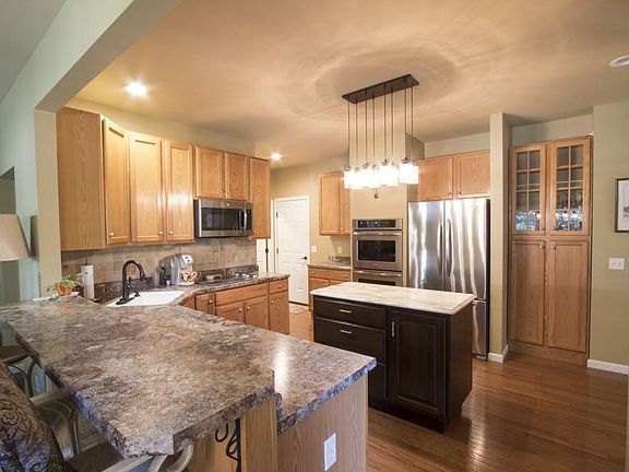 3rd image of 1515 Heather Glen Dr
