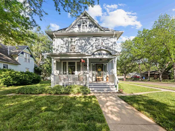 331 N Main St, Lindsborg, KS 67456