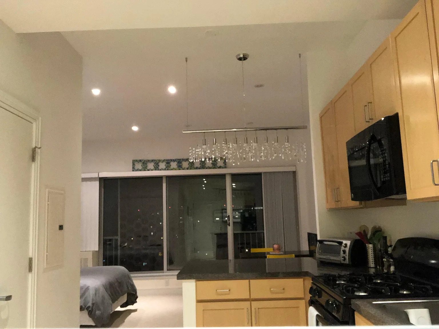 Studio, 500 sqft, $1,950 — Photo 4