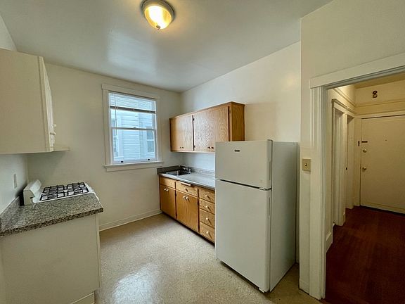 5th image of 1050 Fell St #4
