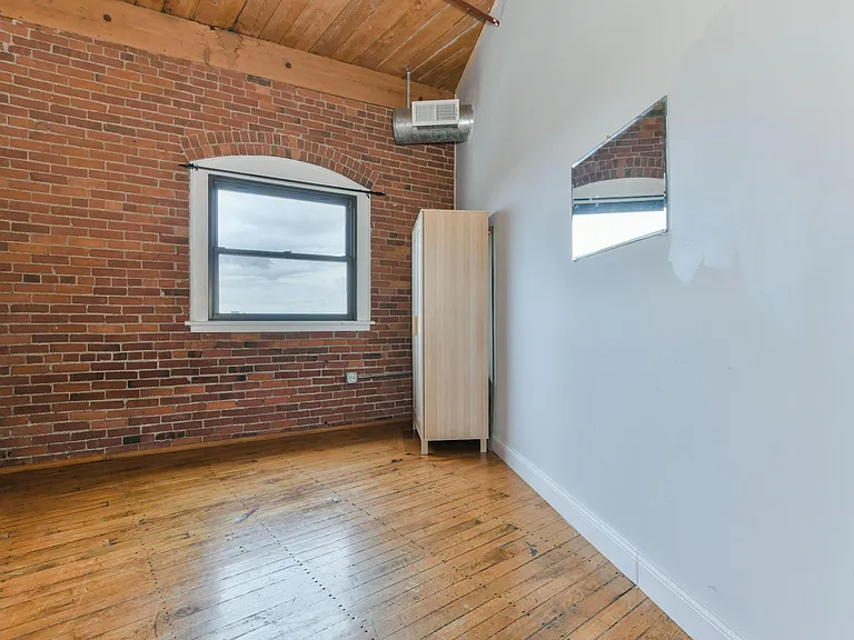 244 Brighton Ave #406 — Photo 10
