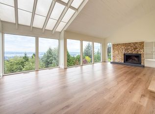1350 Crestwell Rd, West Vancouver, BC V7S2P2