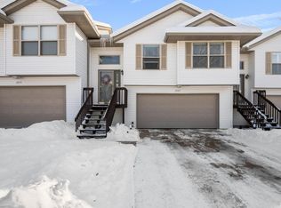 3265 N Willow Ct, Bettendorf, IA 52722