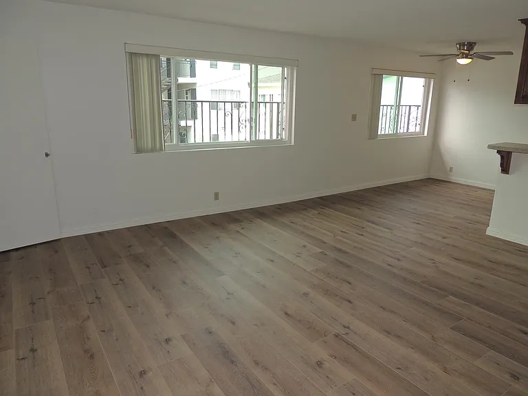 321 Gladys Ave #4 — Photo 11