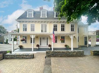 43 Farewell St #1, Newport, RI 02840