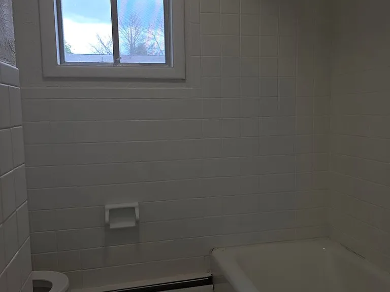 515 W Water St #C — Photo 7