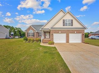 7041 Glynn Mill Farm Dr, Fayetteville, NC 28306