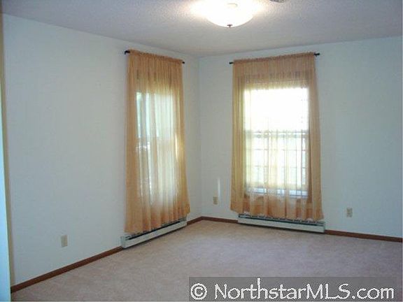 5th image of 731 Larpenteur Avenue E