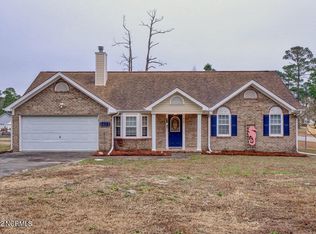417 State Highway 172, Hubert, NC 28539