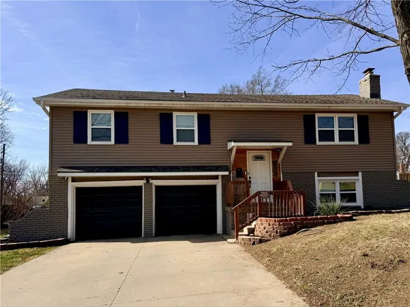 525 N Stevenson St, Olathe, KS 66061