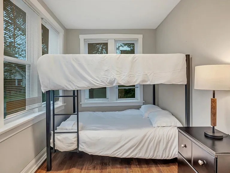 3106 Gurney Ave #1S — Photo 14