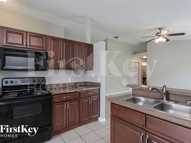 6564 Viewpoint Ct — Photo 6