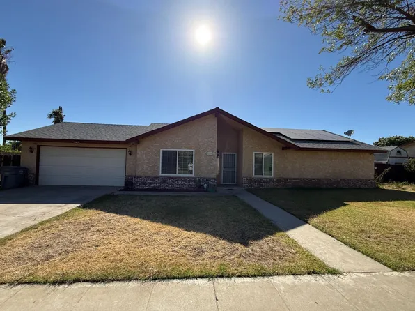 620 N Granada Dr, Madera, CA 93637