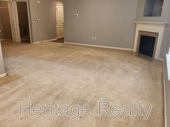 2nd image of 6515 Airtree Ln