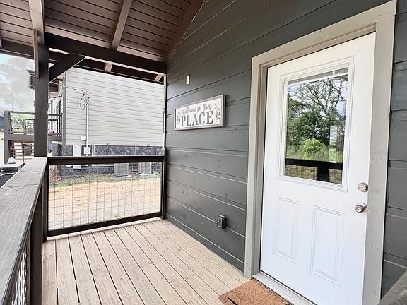 3rd image of 2113 Eagle Feather Dr