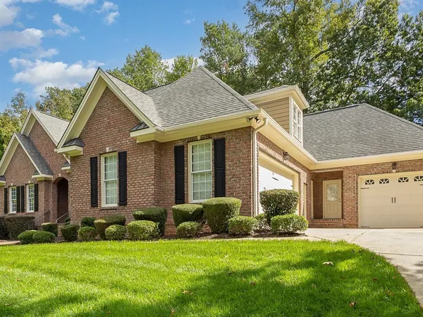 244 Norwalk St, Holly Springs, NC 27540