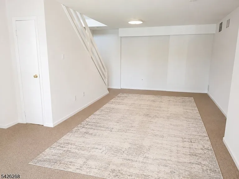 800 Old Springfield Ave #19 — Photo 16