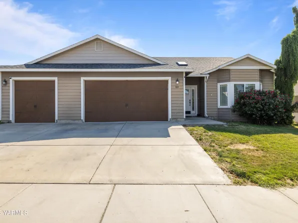 509 N Iler St, Moxee, WA 98936