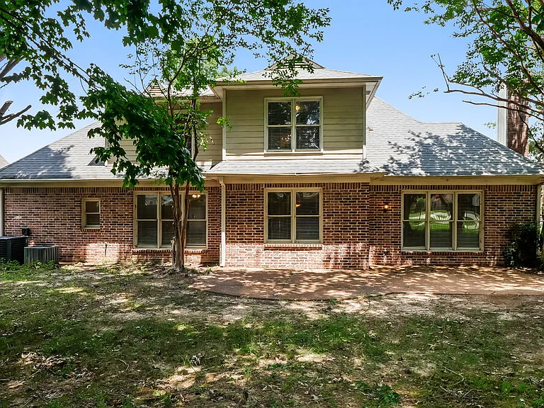 8895 Linell Cv — Photo 17