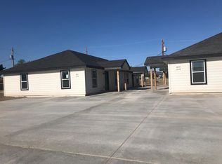 403 N Orange St #B, Alpine, TX 79830