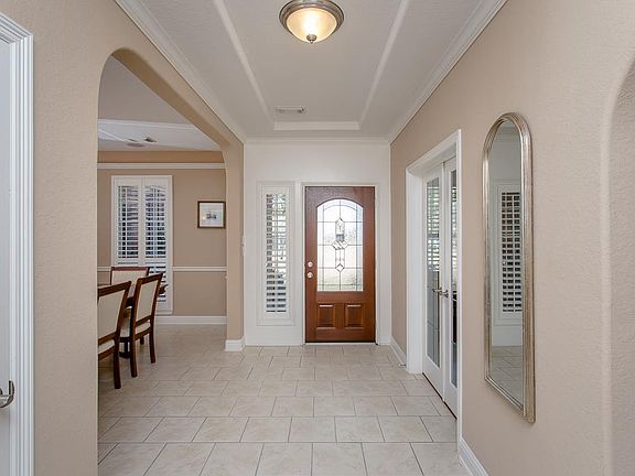 3rd image of 8118 Highland Bluff Dr