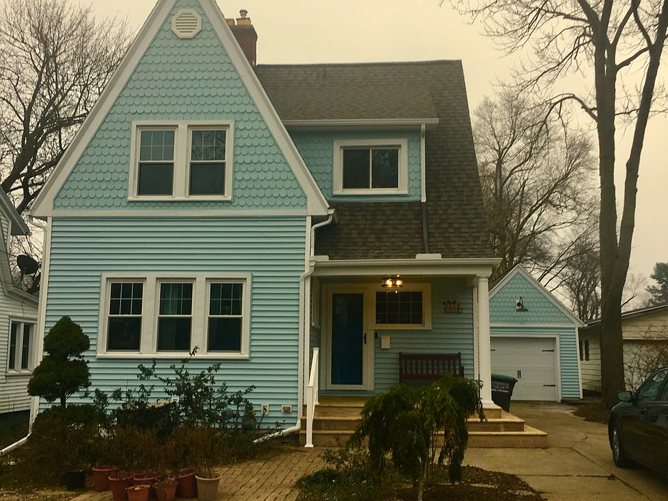 2nd image of 1115 Williams St
