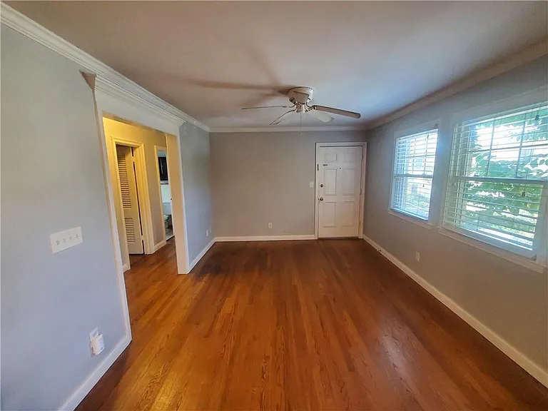 1042 Saint Charles Ave NE #6 — Photo 2
