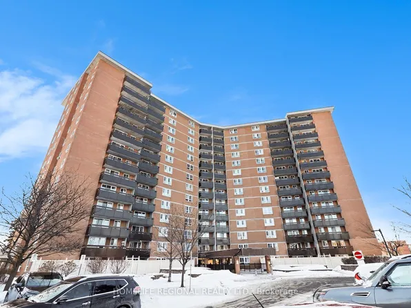 2000 Jasmine Cres #1403, Ottawa, ON K1J 8K4