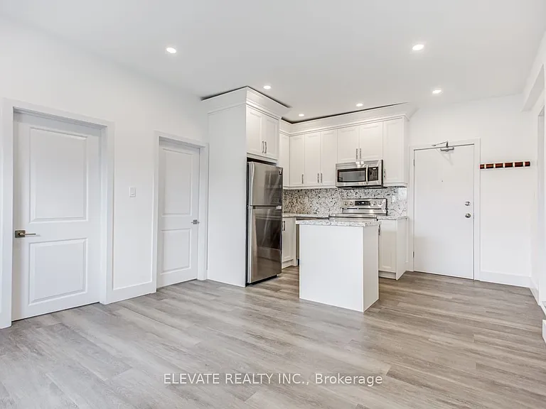 228 Oakwood Ave #2 — Photo 3