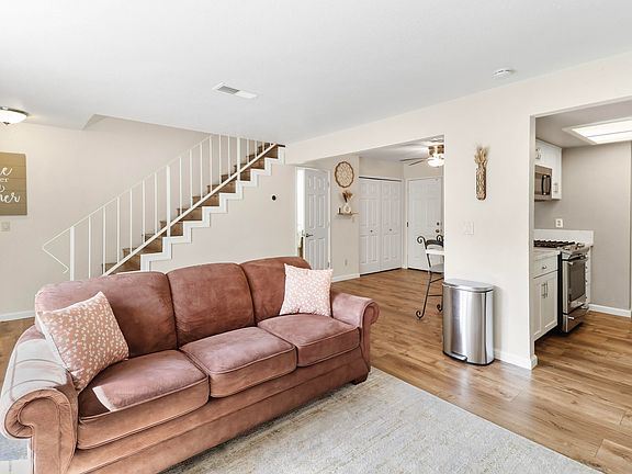 5th image of 200 Ridgetop Dr APT 31