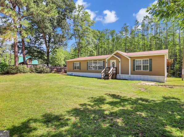 477 Lakeside Dr, Twin City, GA 30471