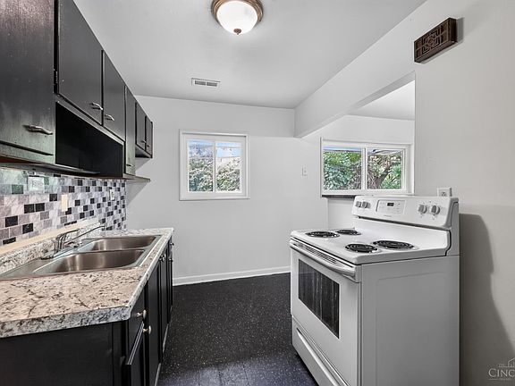 5th image of 1305 Landis Ln
