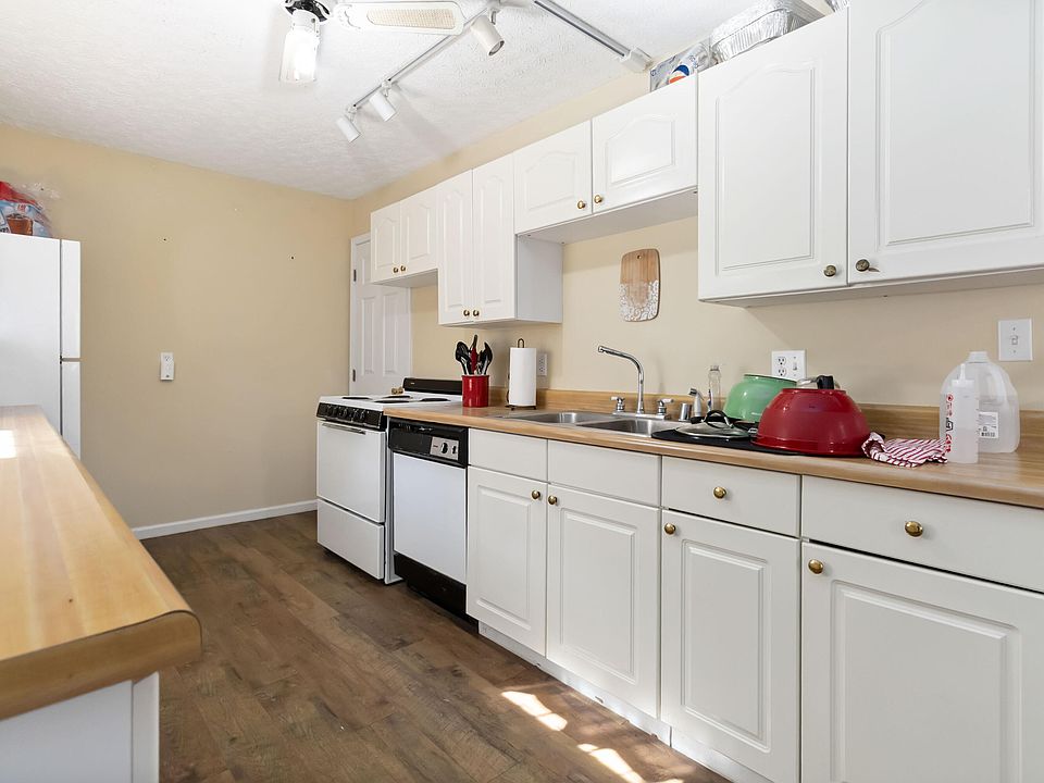 13th image of this home