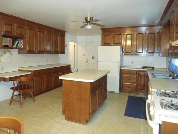 5th image of 139 Atkinson Dr