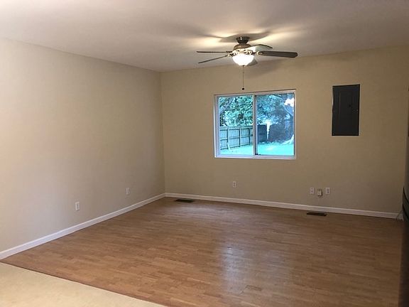 5th image of 1717 Hawthorne Ave