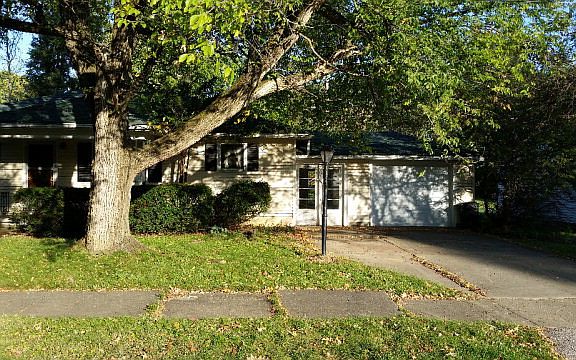 3rd image of 919 S Heltman Ave