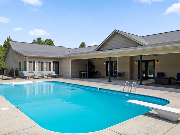 299 Boxwood Ln, Dayton, TN 37321
