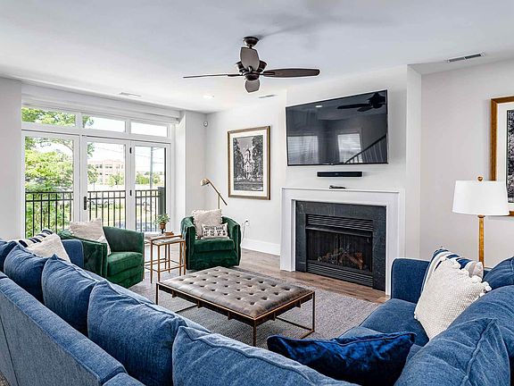 5th image of 1250 N Twyckenham Dr #1