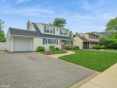 150 Arthur Street, Massapequa Park, NY, 11762